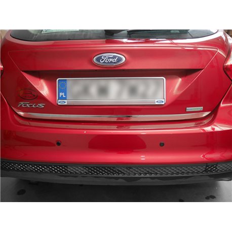 Listwa na krawędź tylnej klapy Ford Focus 3 FL 2015 HATCHBACK