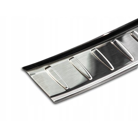 Listwa tylnego zderzaka do BMW 2 Seria Gran Tourer 2015-2022