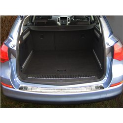Listwa tylnego zderzaka Opel Astra Sports Tourer Kombi FL 2012-2016