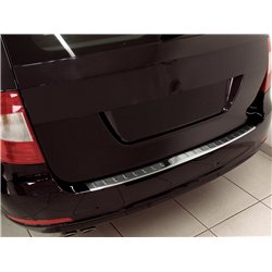 Listwa tylnego zderzaka do Skoda Superb Kombi PRE-FL 2010-2013