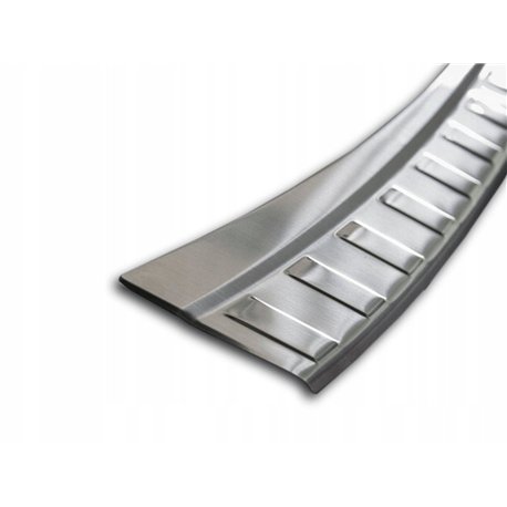 Rear bumper trim for Toyota RAV4 FL 2016-2018 | Stainless steel