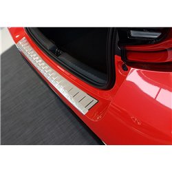 Listwa tylnego zderzaka do Toyota Yaris Hatchback 5D 2020-