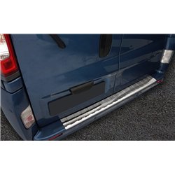 Listwa tylnego zderzaka do Opel Vivaro 2001-2014