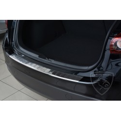 Nakładka z zagięciem na zderzak (stal szczotkowana) Mazda 3 Hatchback
