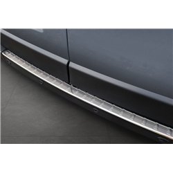 Listwa tylnego zderzaka do Nissan NV400 2010-2021