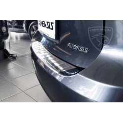 Nakładka z zagięciem na zderzak (stal szczotkowana) Toyota Avensis III Kombi
