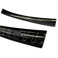 Listwa tylnego zderzaka do Dacia Duster 2018-2024 Stal nierdzewna