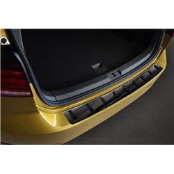 Listwa tylnego zderzaka Volkswagen VW Golf Hatchback 5D 2012-2019