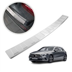 Listwa tylnego zderzaka Mercedes A-Klasa Hatchback (W177) 5D 2018- Sre
