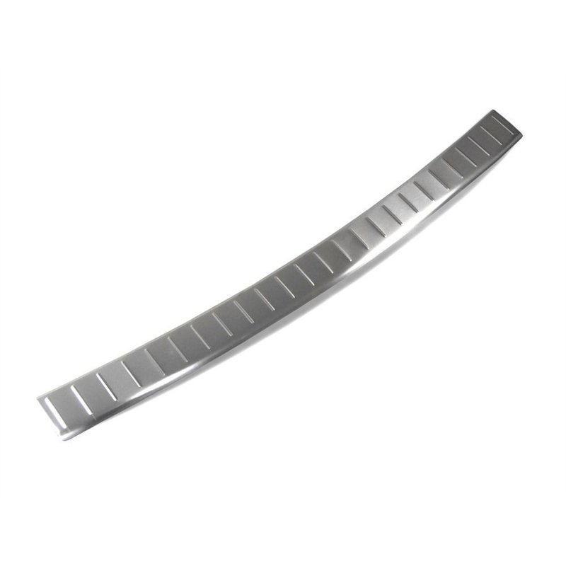 Rear bumper trim for Nissan Juke I (F15) FL 2014-2019 | Silver Stainless st