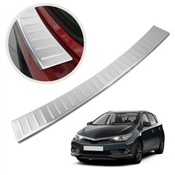 Listwa tylnego zderzaka Toyota Auris Hatchback II 5D FL 2015-2019