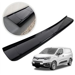 Rear bumper trim for Toyota Proace City I (K9) 2020- | Black ABS