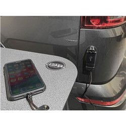 Gniazdo zasilania USB-A / USB-C w orientacji pionowej z klapką ochronną