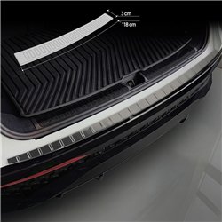Listwa tylnego zderzaka do Audi Q5 III (GU) 2025- | Chrom stal