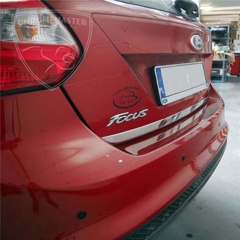 Listwa na klapę bagażnika Ford Focus MK3