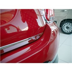 Listwa na krawędź tylnej klapy Fiat 500X