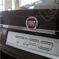 Listwa tylnej klapy nad tablicę Fiat Tipo Sedan