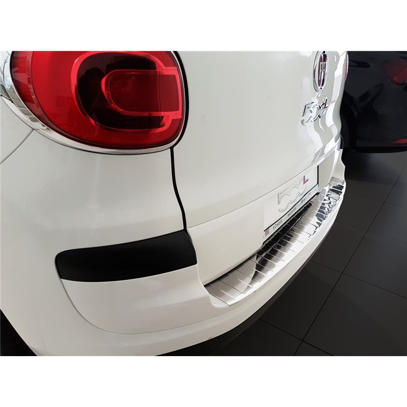 Listwa tylnego zderzaka Fiat 500L 2017+