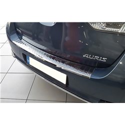 Listwa tylnego zderzaka Toyota Auris FL 2015-