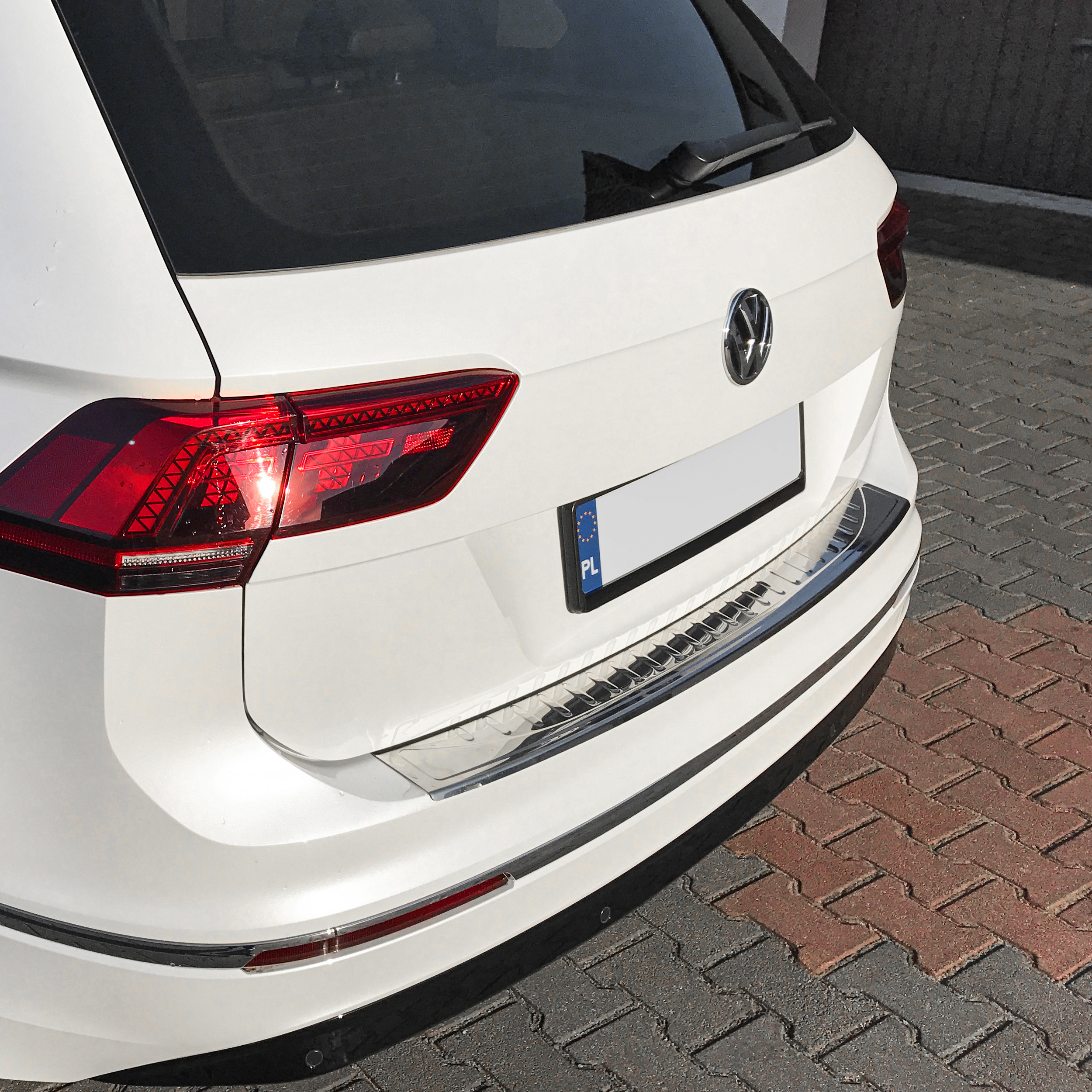 VW Tiguan 2016- rear bumper load edge protection film (clear) 5NA06119 –  Partshaus Ltd